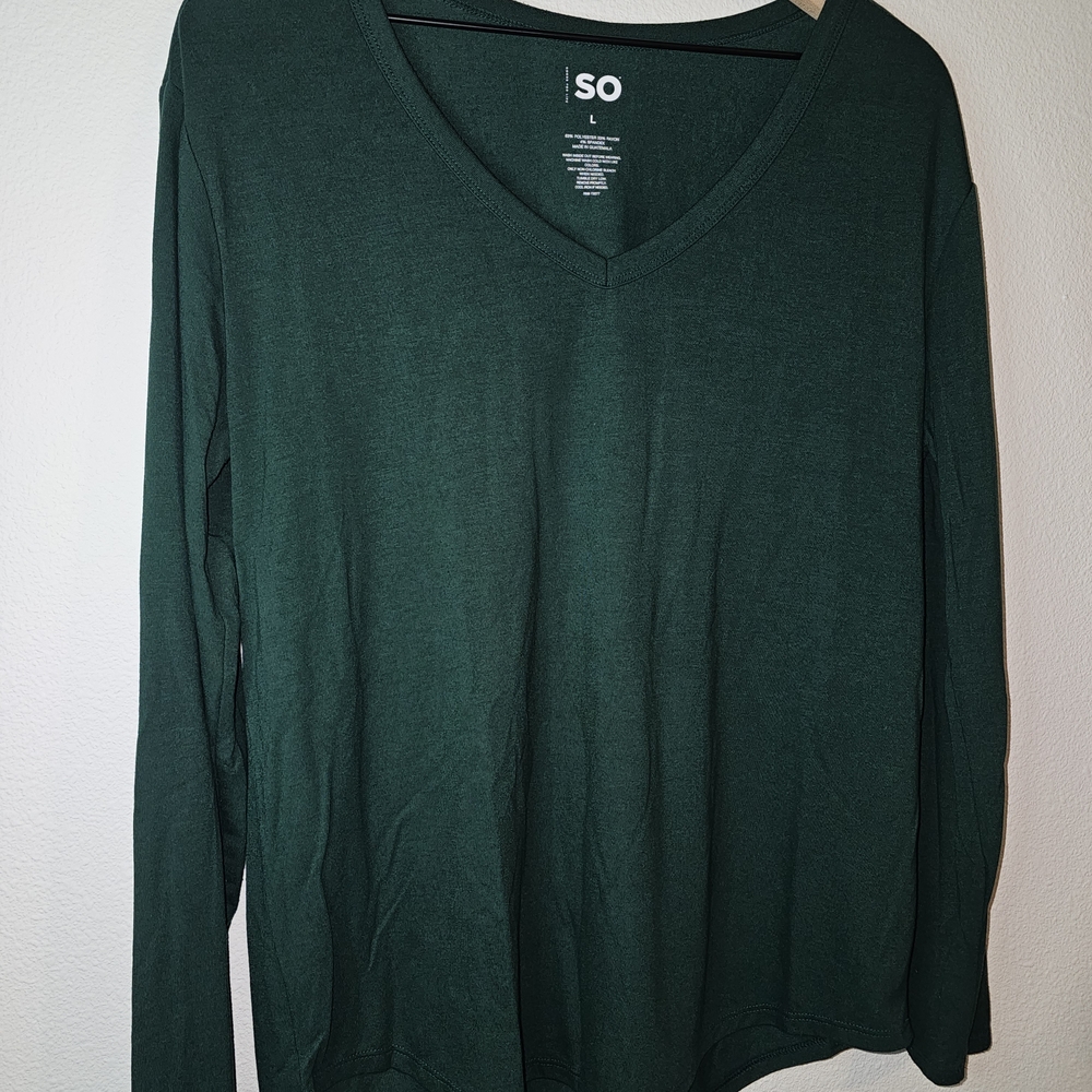 SO Green V-Neck Long Sleeve Top
